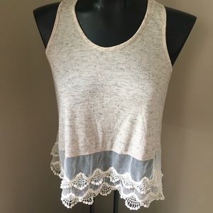 ❤️ LA Hearts Lace Crop Top